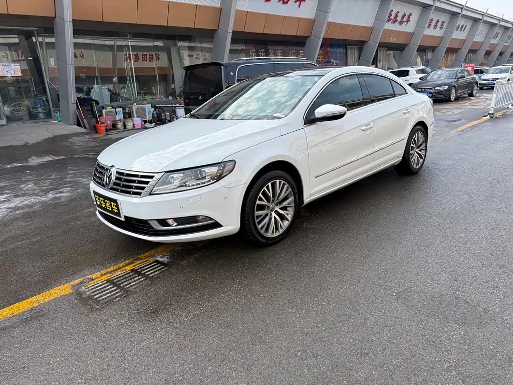 Volkswagen CC 2015 — фото 1