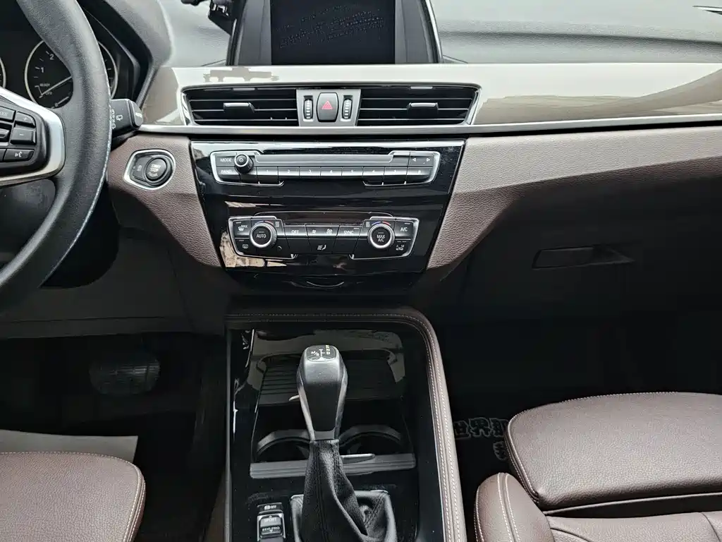 BMW X1 2018 — фото 13