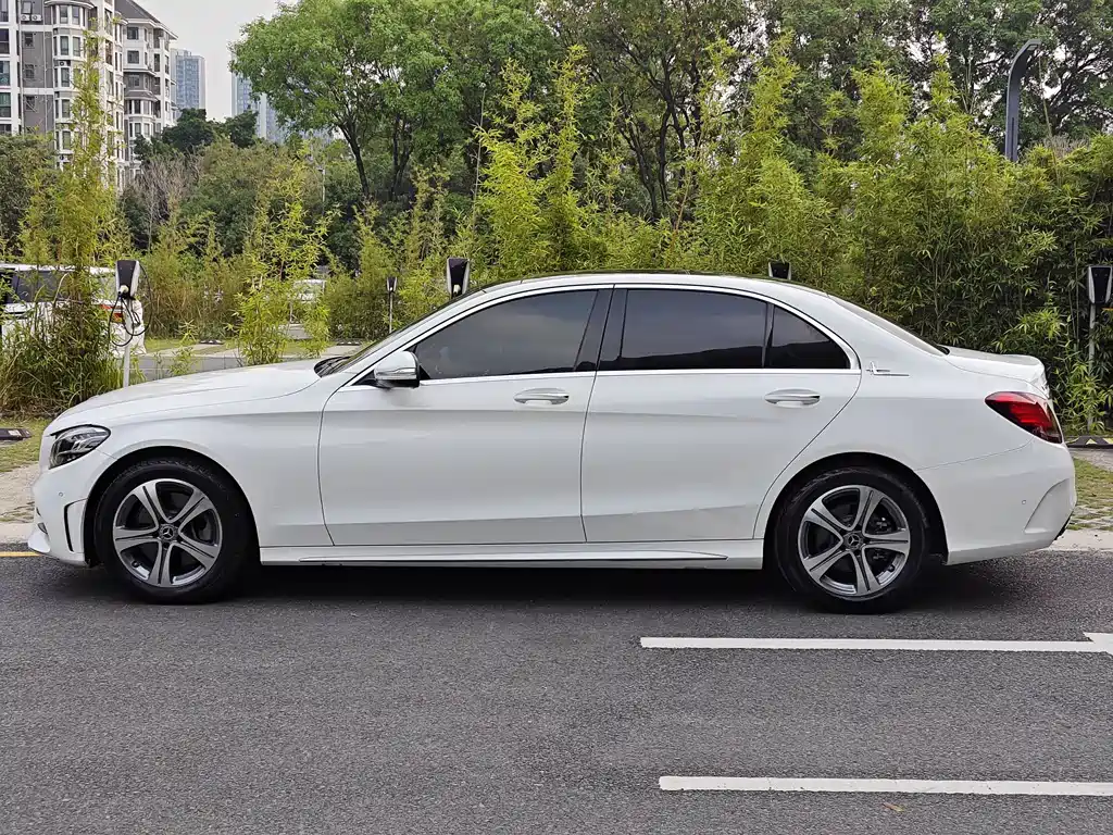 Mercedes-Benz C-Class 2020 — фото 3