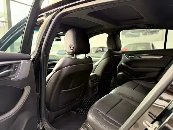 Cadillac CT5 2023