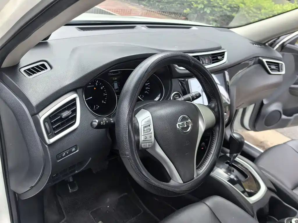 Nissan X-Trail 2017 — фото 15