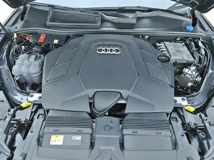 Audi Q7 2021 — фото 10