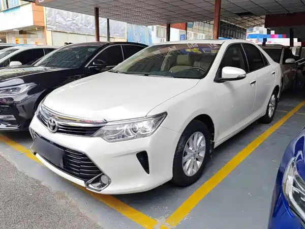 Toyota Camry 2016