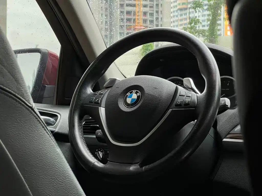 BMW X6 2011 — фото 16