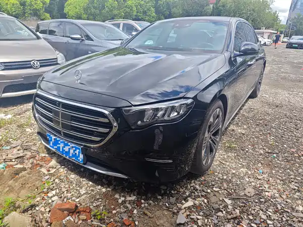 Mercedes-Benz E-Class 2025