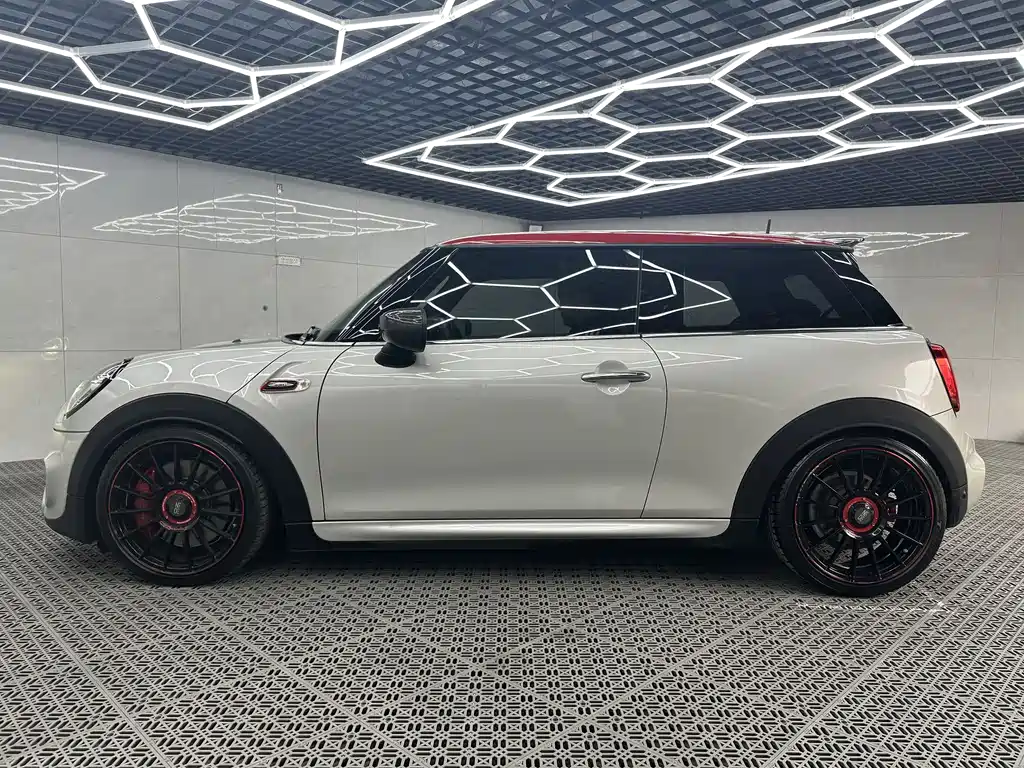 MINI JCW 2020 — фото 6
