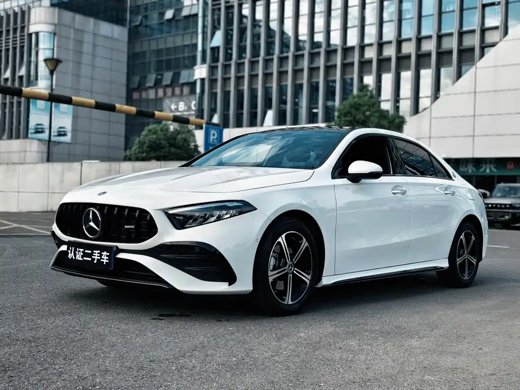 Mercedes-Benz A-Class 2025 — фото 1
