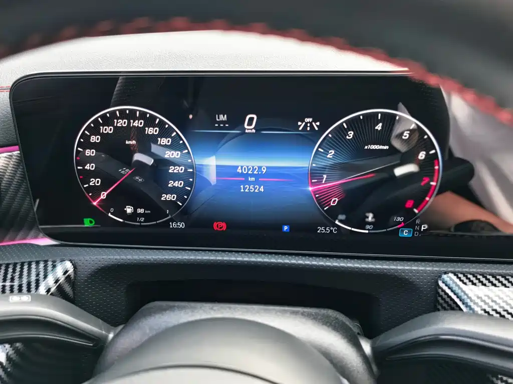 Mercedes-Benz A-Class 2025 — фото 17