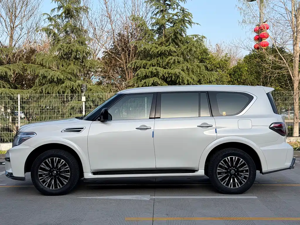 Nissan Patrol 2018 — фото 10