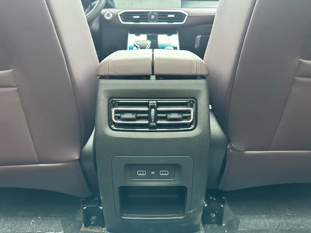 Jetour X90 PLUS 2025 — фото 15