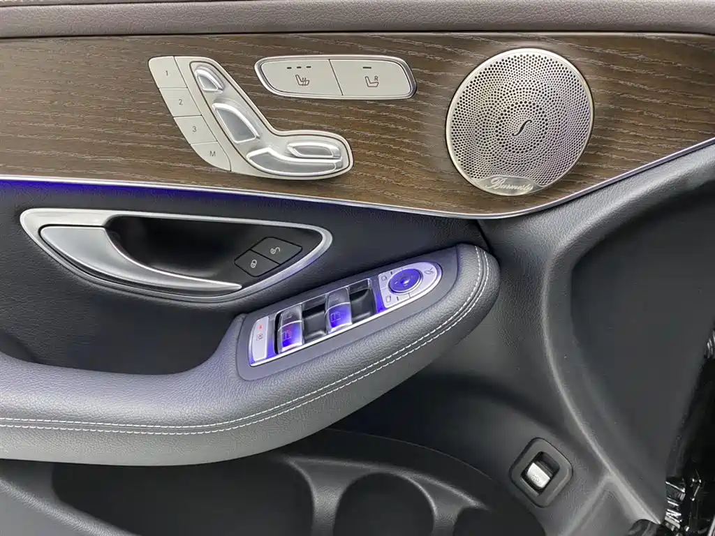 Mercedes-Benz GLC 2023 — фото 27