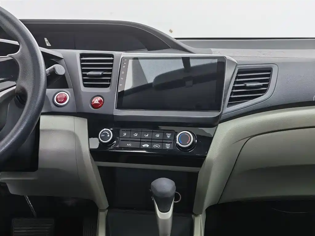 Honda Civic 2015 — фото 12