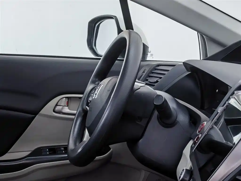 Honda Civic 2015 — фото 22