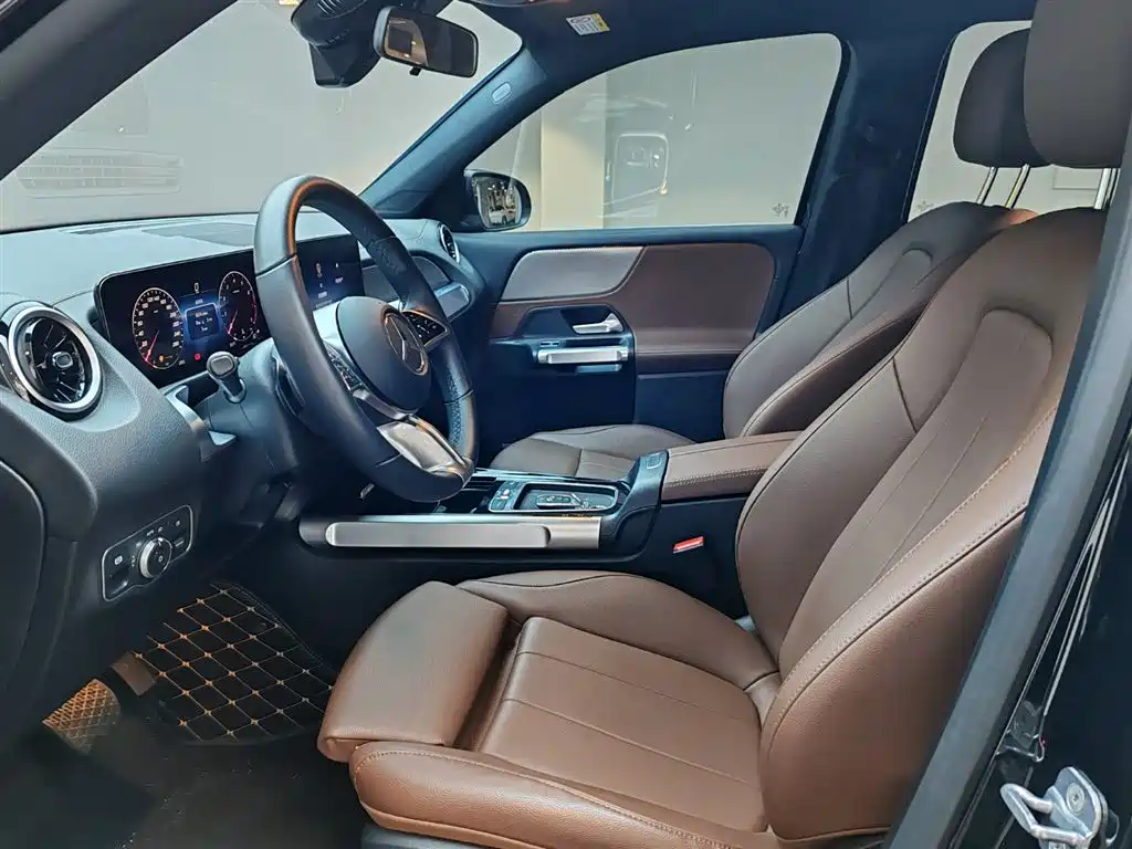 Mercedes-Benz GLB 2023 — фото 10