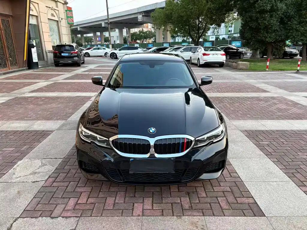 BMW 3 Series 2021