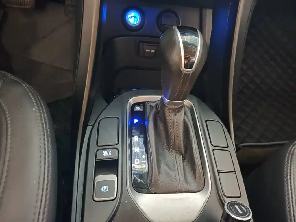 Hyundai Santa Fe 2015 — фото 14