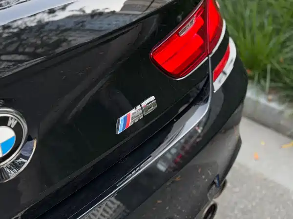 BMW M6 2013