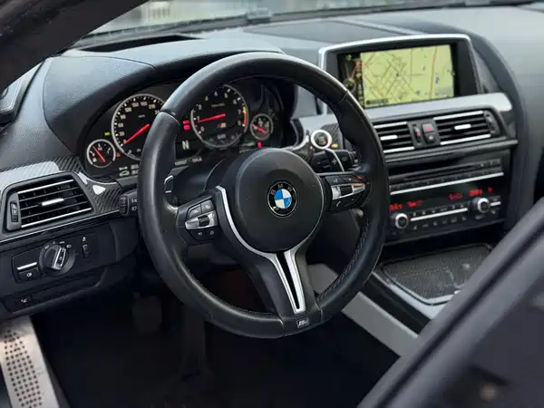 BMW M6 2013