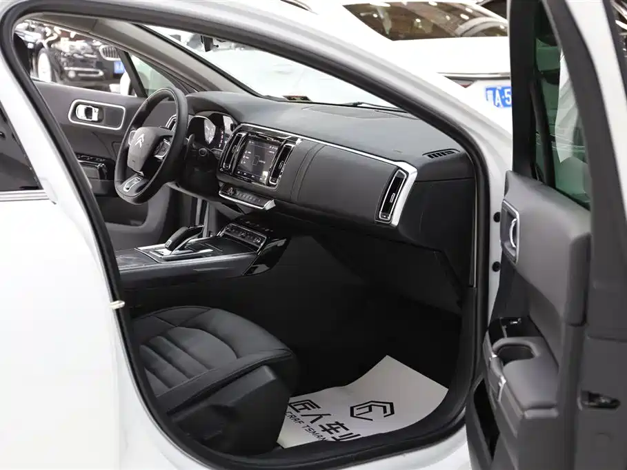 Citroen C6 2023 — фото 16