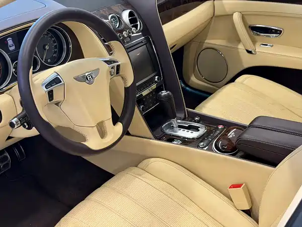 Bentley Flying Spur 2016