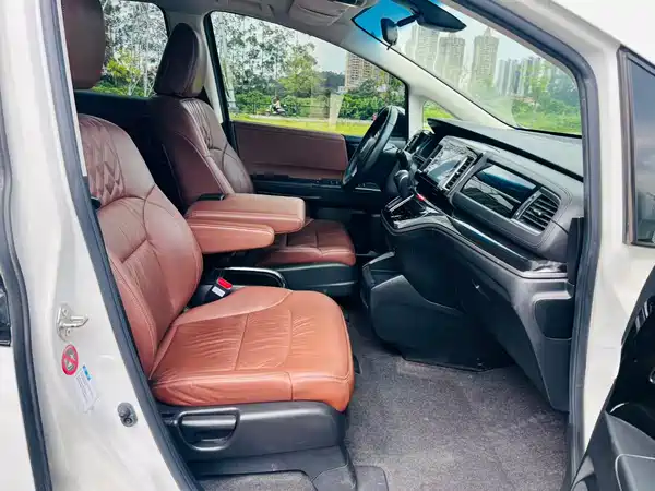 Honda Elysion 2019