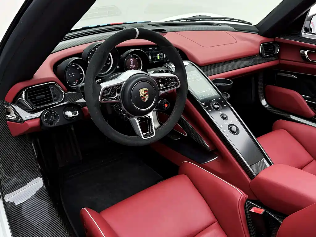 Porsche 918 Spyder 2016 — фото 19