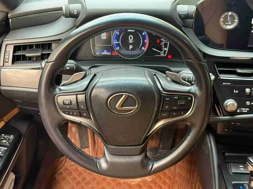 Lexus ES 2022 — фото 7
