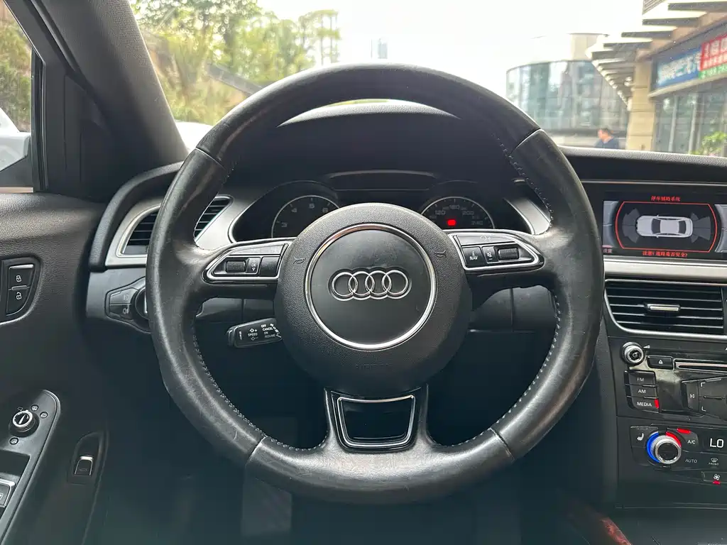 Audi A4L 2016 — фото 16