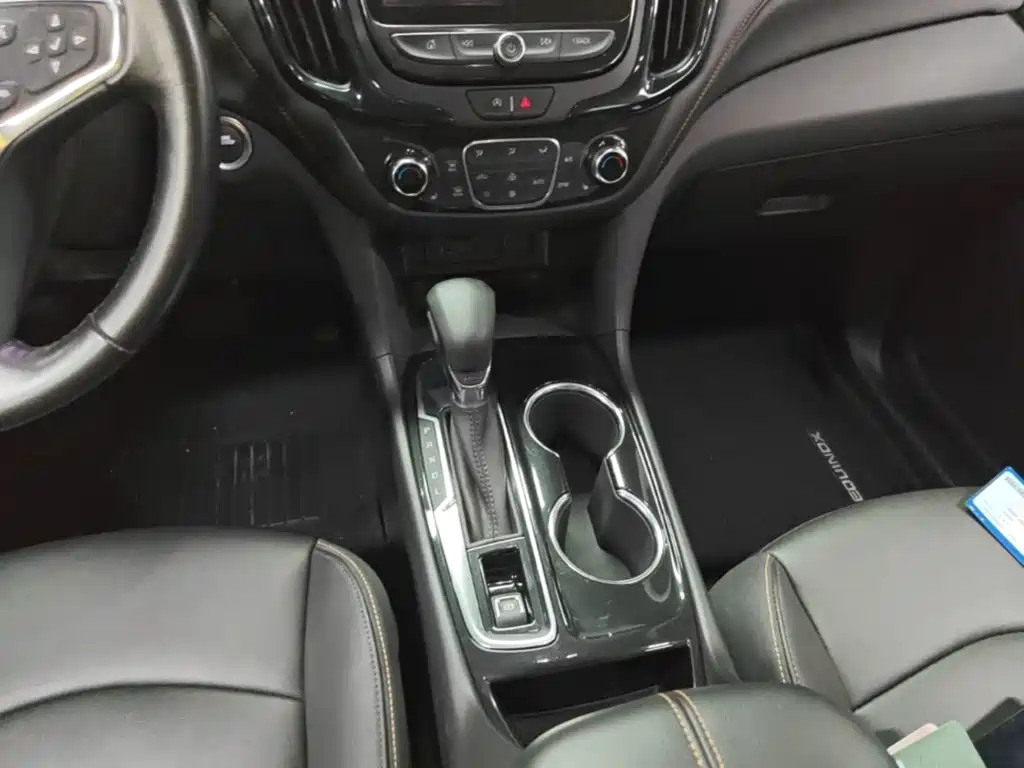 Chevrolet Equinox 2022 — фото 14
