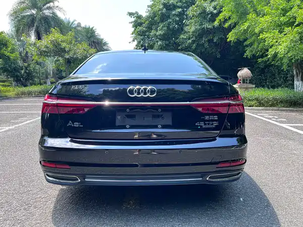 Audi A6L 2022