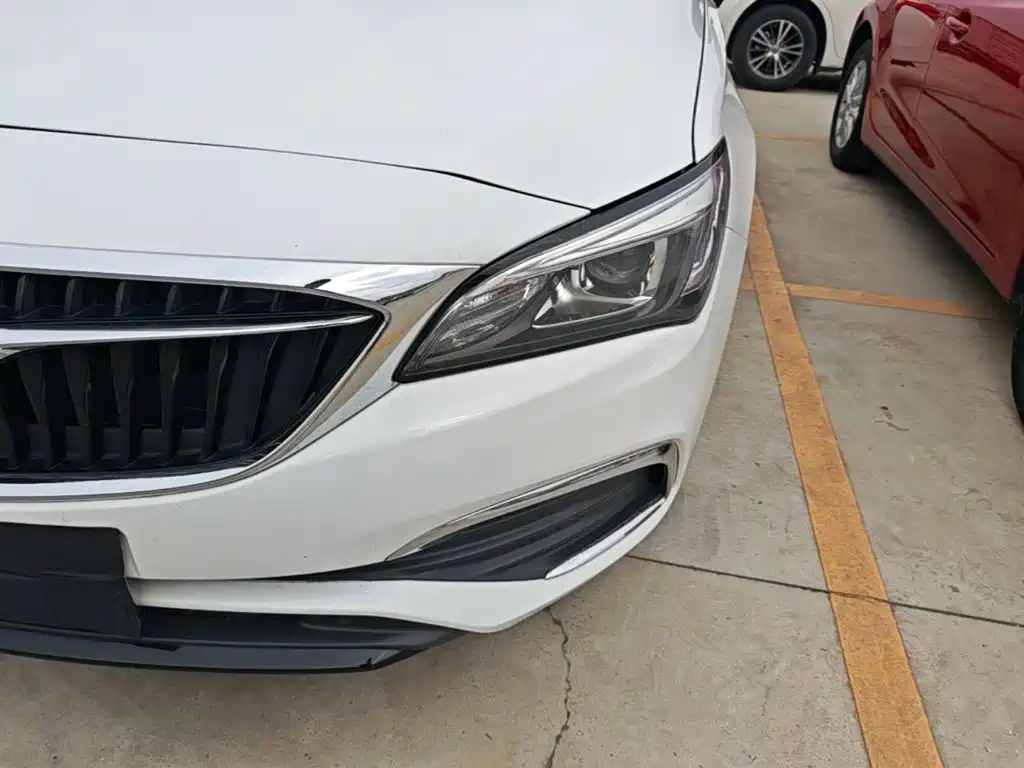 Buick Verano 2018 — фото 24