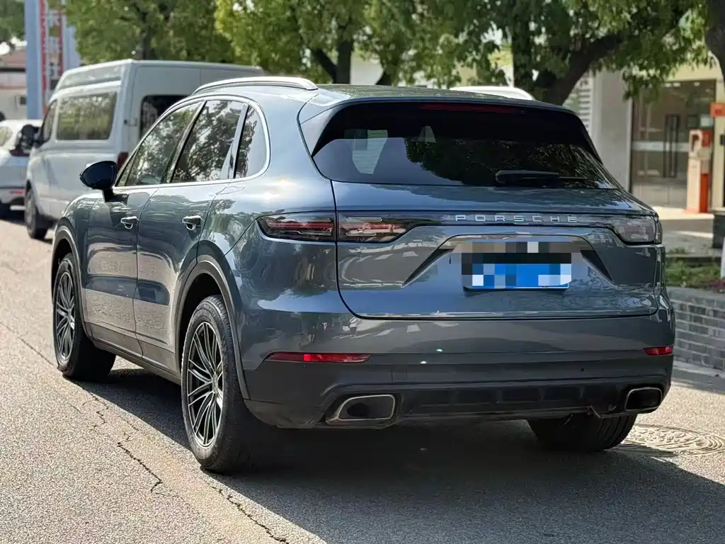 Porsche Cayenne 2018 — фото 9