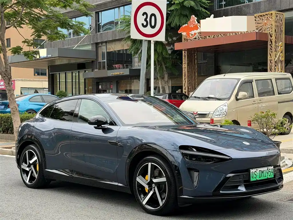 Xiaomi YU7 2025 — фото 3