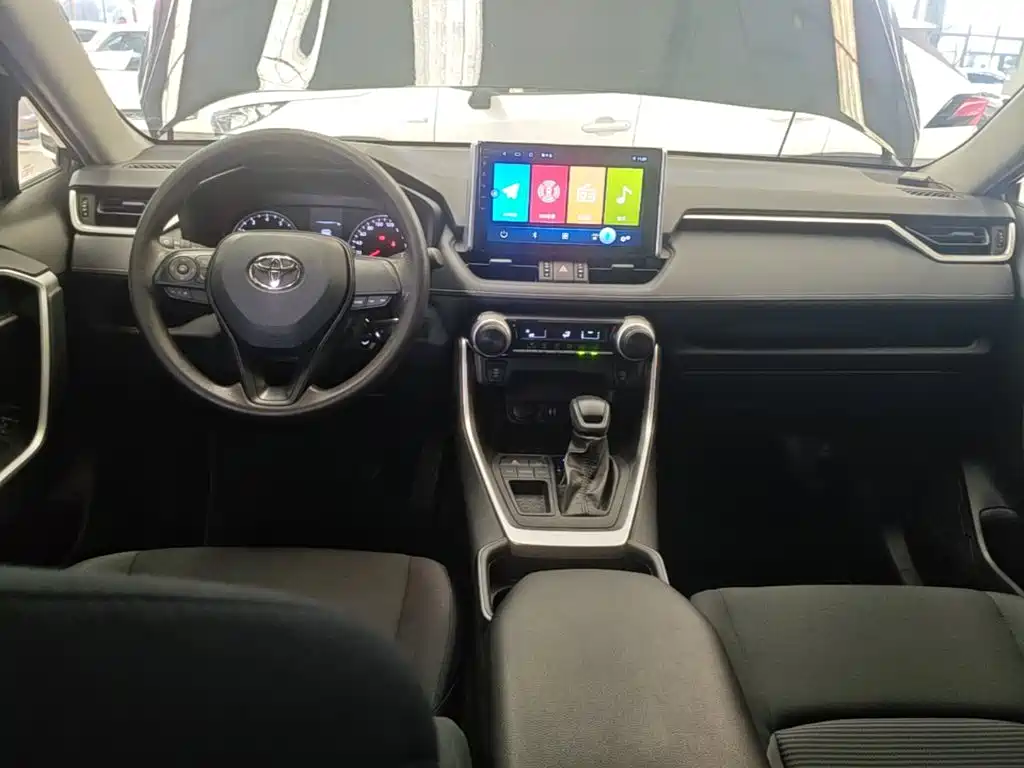 Toyota Wildlander 2023 — фото 10