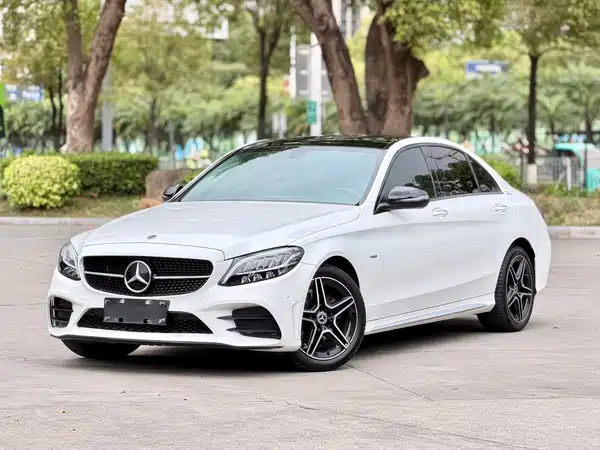 Mercedes-Benz C-Class 2022