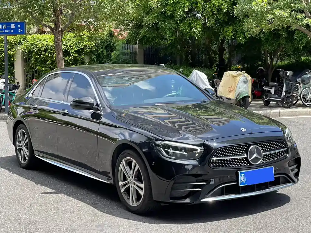 Mercedes-Benz E-Class 2023