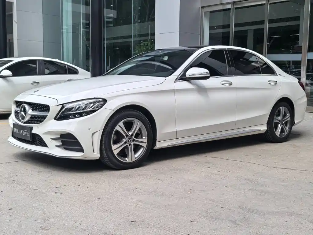 Mercedes-Benz C-Class 2019 — фото 1