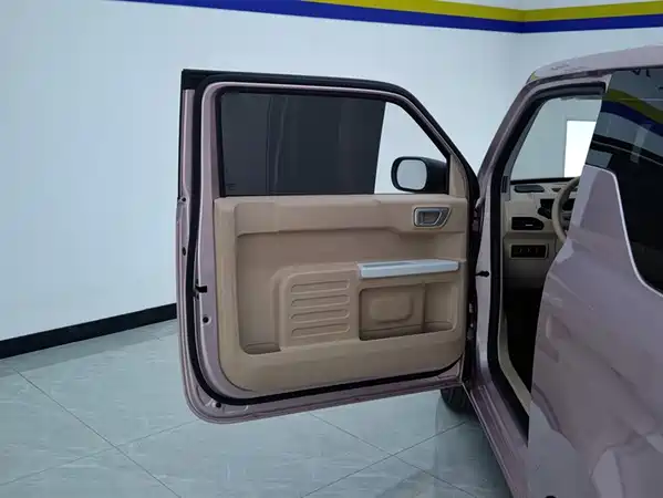 Geely Galaxy Panda 2023