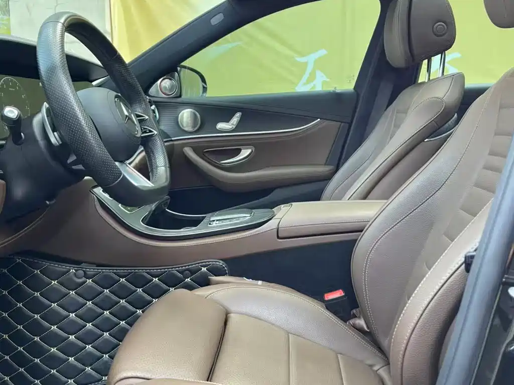 Mercedes-Benz E-Class 2023