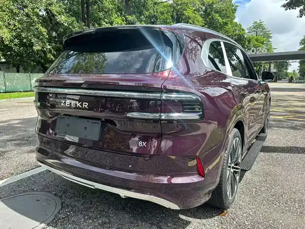 Zeekr 8X 2026