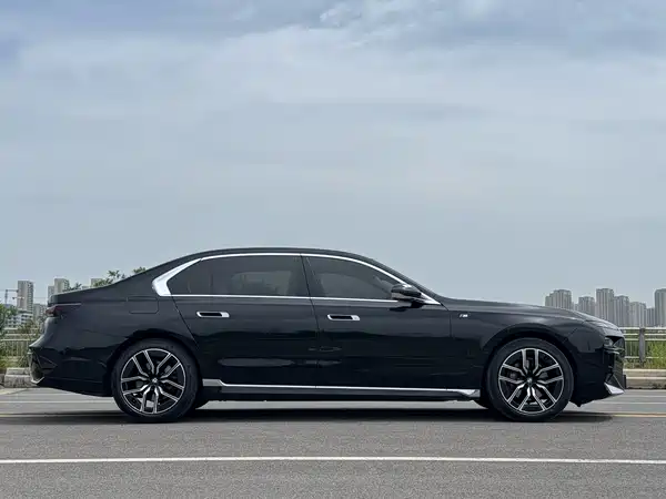 BMW 7 Series 2023