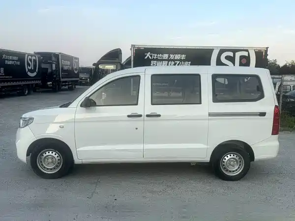 Wuling Hongguang V 2019
