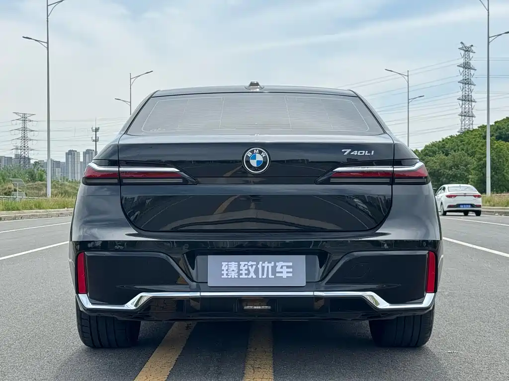 BMW 7 Series 2023