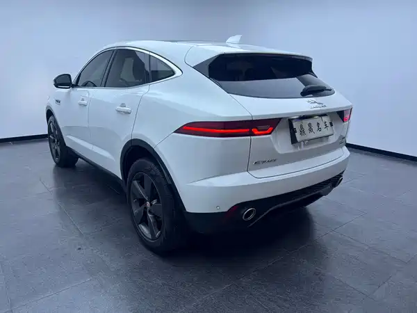 Jaguar E-PACE 2020
