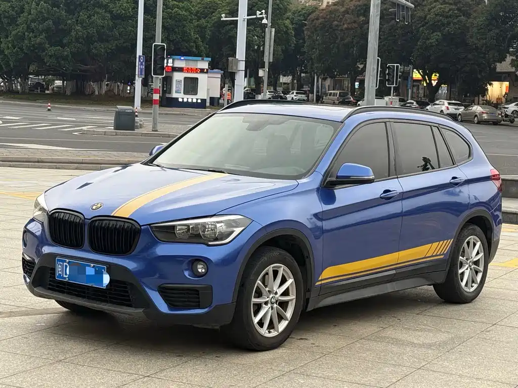 BMW X1 2017 — фото 1