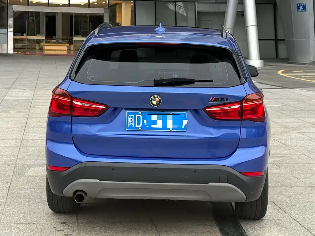 BMW X1 2017 — фото 5