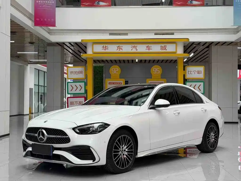 Mercedes-Benz C-Class 2024