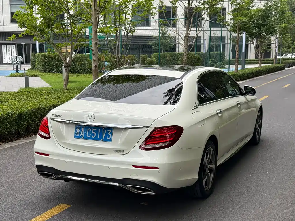 Mercedes-Benz E-Class 2017