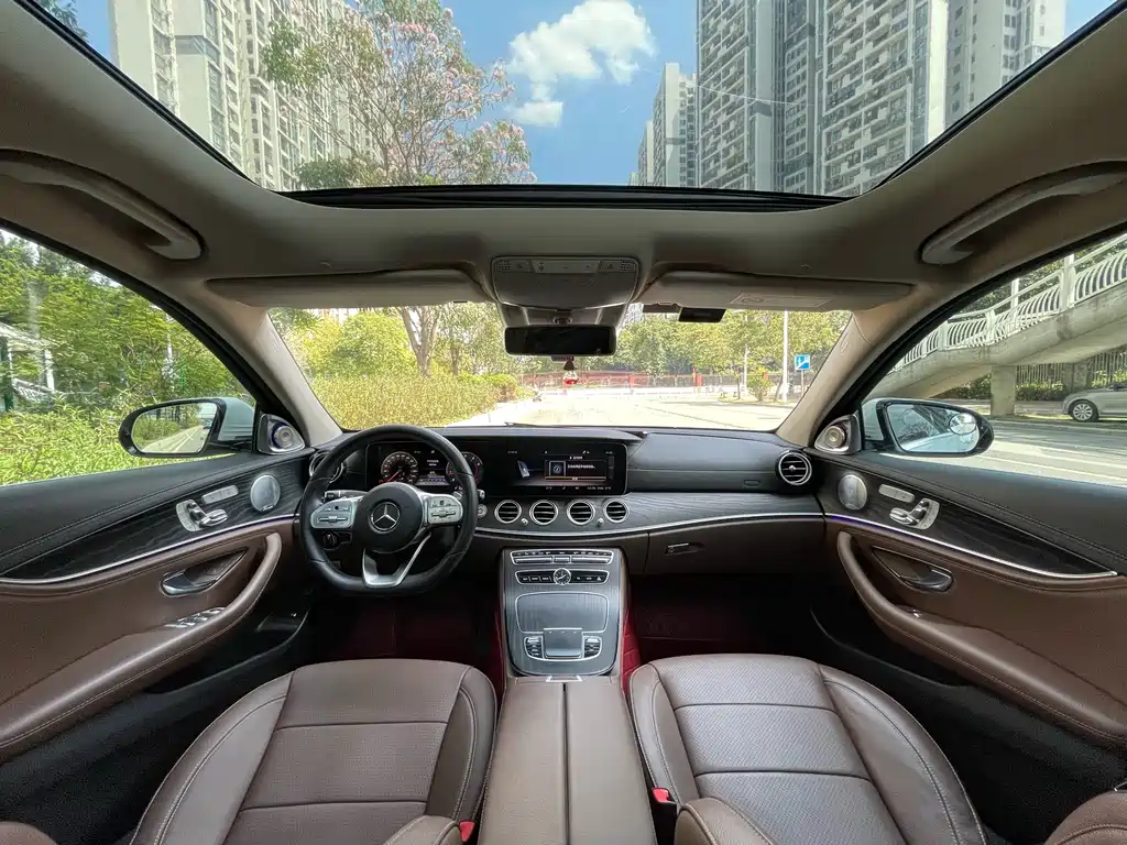 Mercedes-Benz E-Class 2020 — фото 12