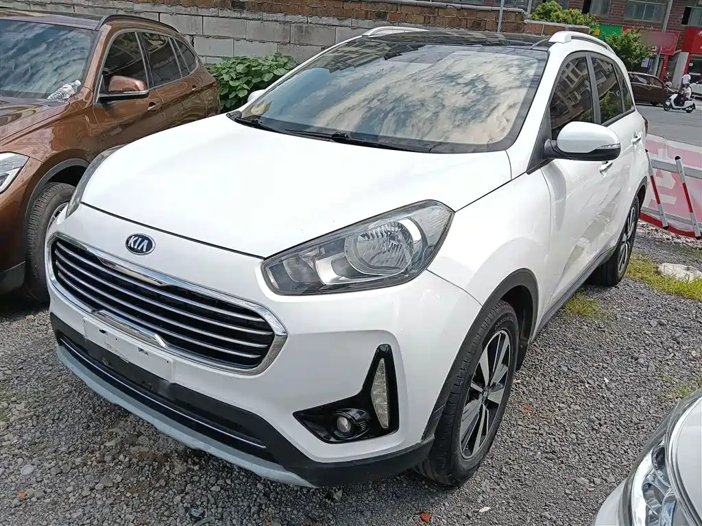 Kia KX3 2016 — фото 1